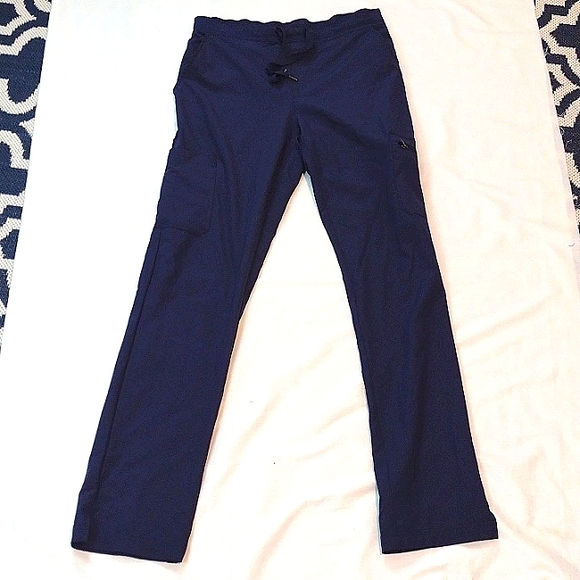 Adar Addition Go-Basic Scrub Set  Women - Size S - Picture 9 of 12